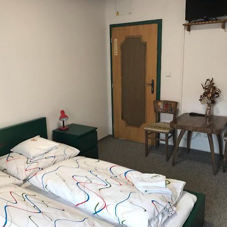 Bendovsky Dvur Bed and Breakfast Dusniky Buitenkant foto