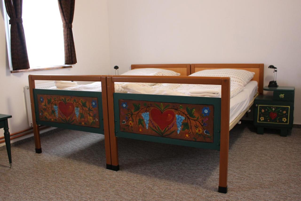 Bendovsky Dvur Bed and Breakfast Dusniky Buitenkant foto