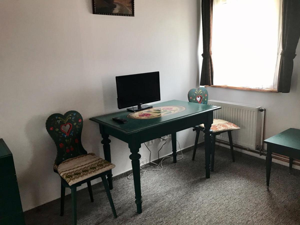 Bendovsky Dvur Bed and Breakfast Dusniky Buitenkant foto
